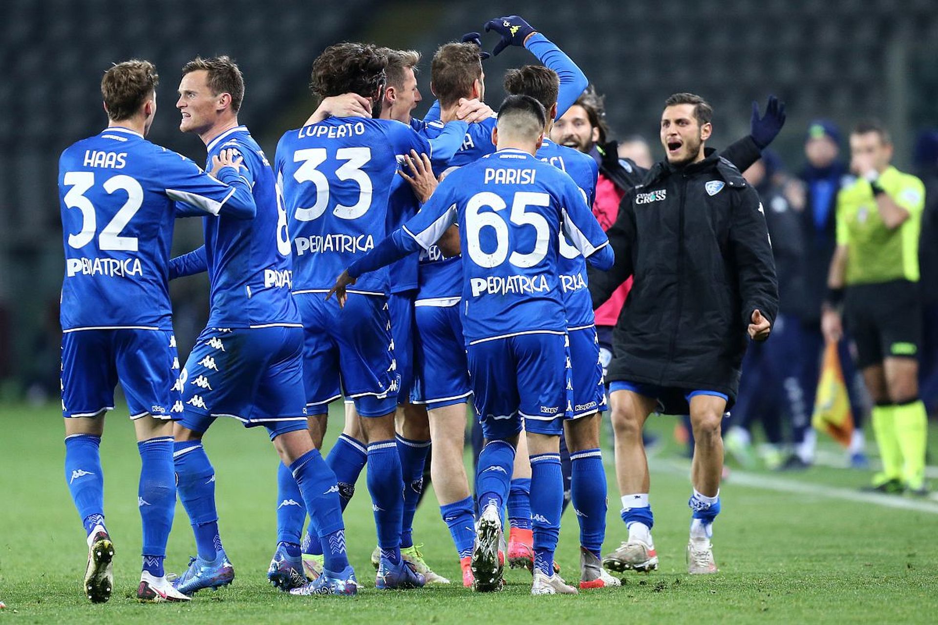 范戴克＆萨利巴英超数据对比：前者为空霸；后者注重地面防守.